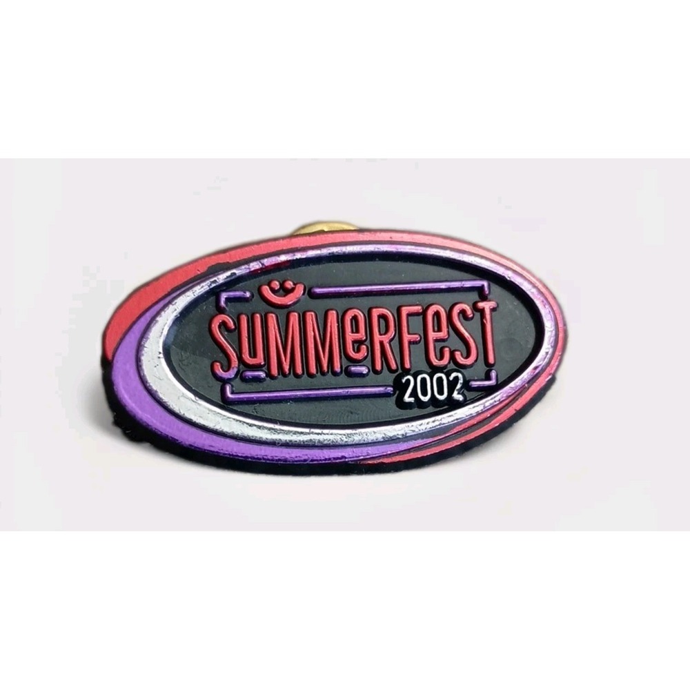 Vintage Summerfest 2002 Milwaukee WI Wisconsin USA Festival Lapel Pin Pinback
